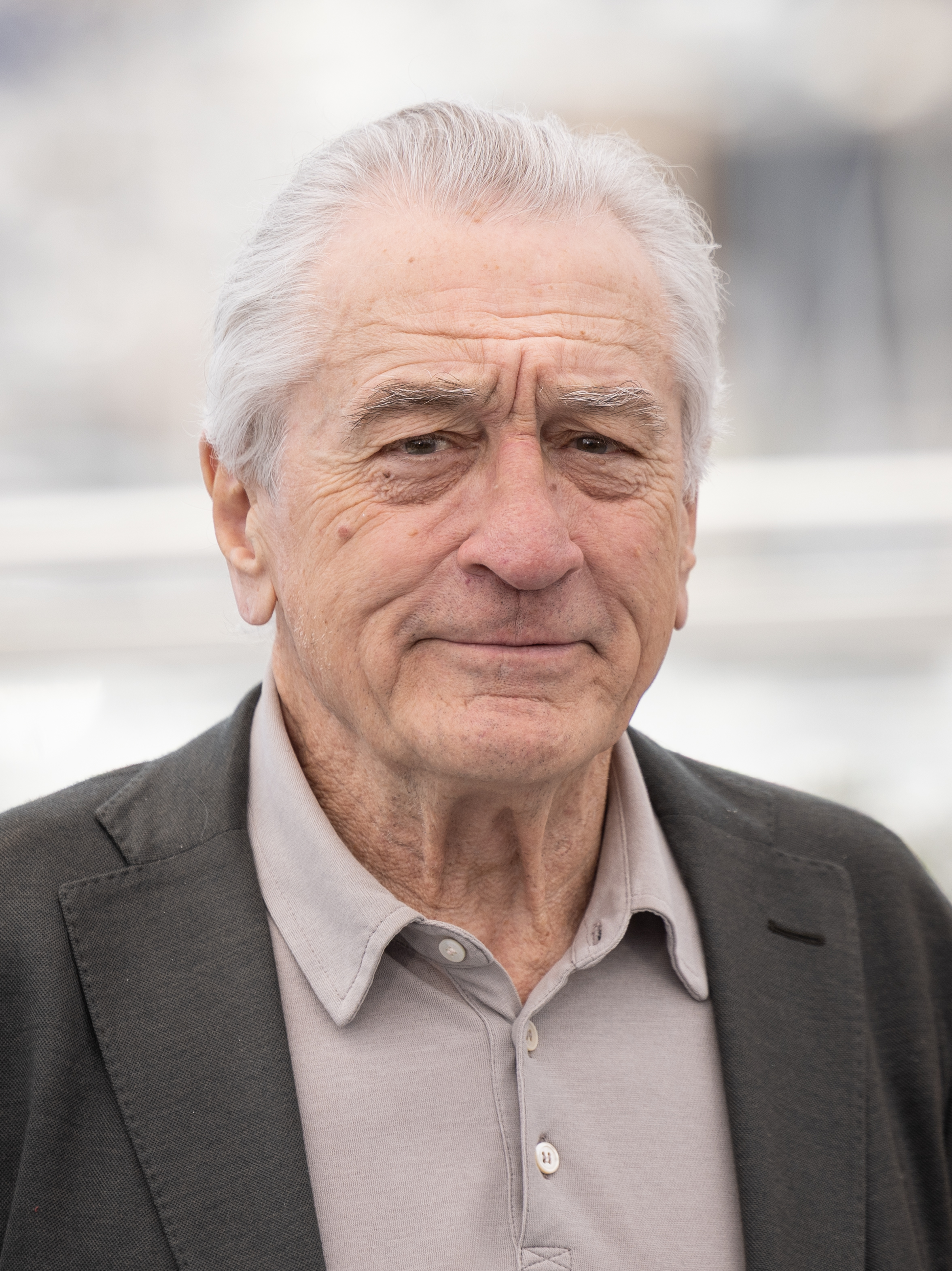 Robert De Niro Gaining 60 Pounds for Raging Bull